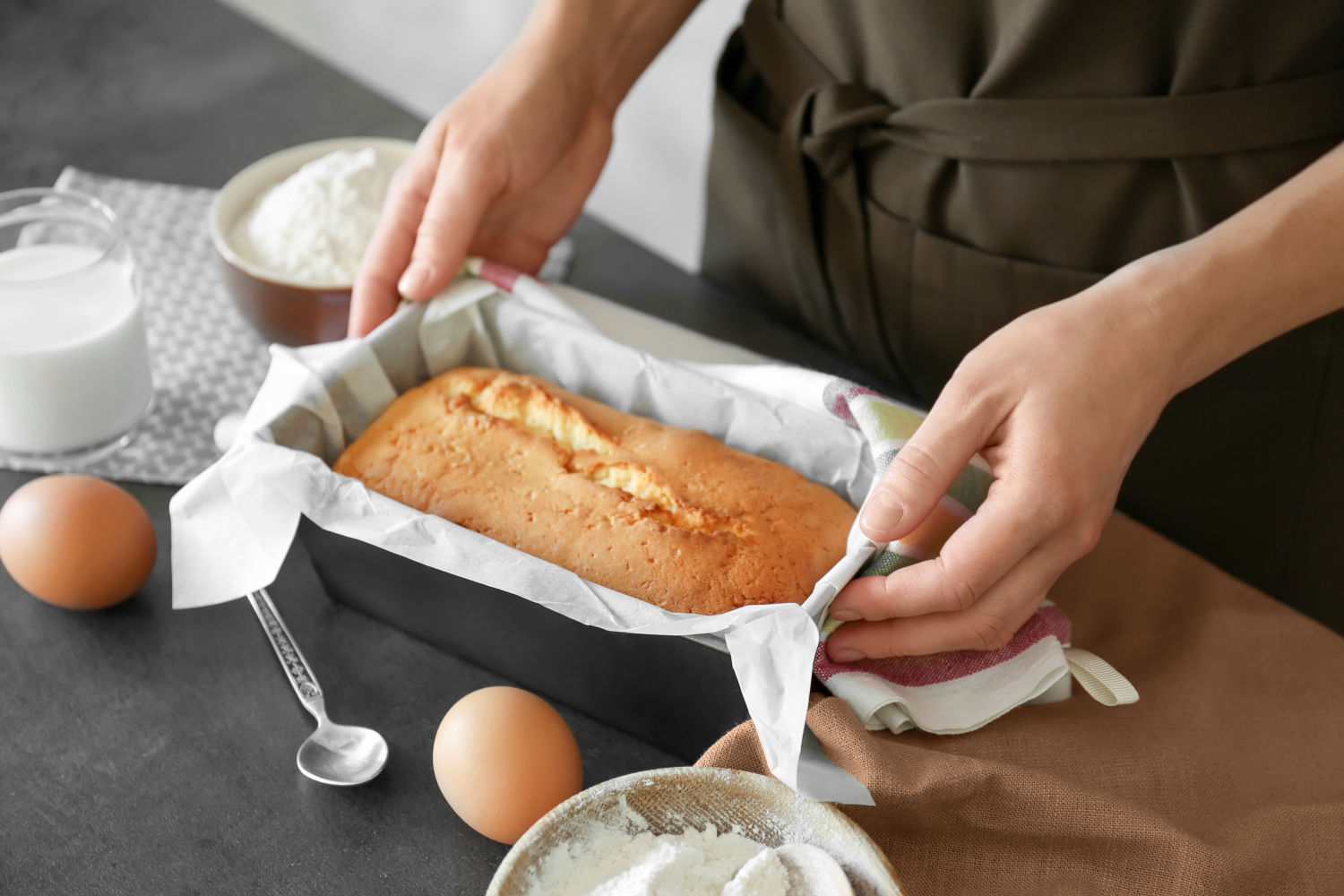 Walfos Silicone Mini Loaf pan, 12 Cavities Mini Bread Pan Brownie Pan, Food  Grade & Non-stick, Ideal For Mini Bread, Brownie, Cornbread, Cheesecake 